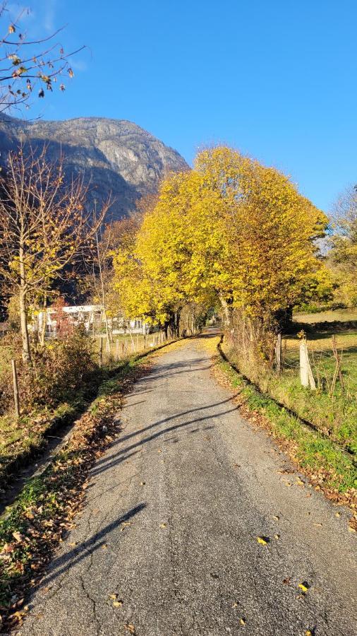 Charmante Maison De Montagne Pour 8 Personnes Livet-et-Gavet Exterior foto